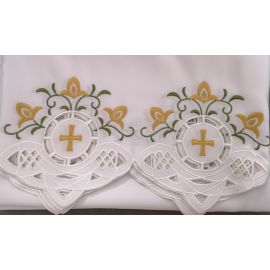 Obrus ołtarzowy haftowany - wzór eucharystyczny (109)