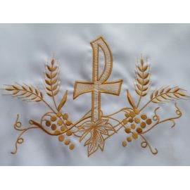 Obrus ołtarzowy biały z haftowanym symbolem Chi-Rho