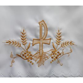 Obrus ołtarzowy biały z haftowanym symbolem Chi-Rho