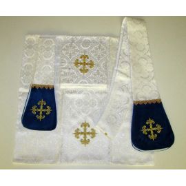 Ornat rzymski haftowany Matka Boża Szkaplerzna