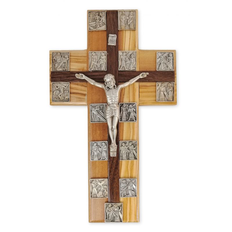 Krzyż z drogą krzyżową - drzewo oliwne (2)