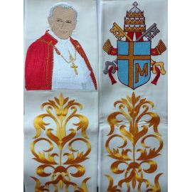 Bogato haftowana stuła Jan Paweł II