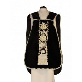 Ornat rzymski haftowany czarny, Alfa i Omega (63)