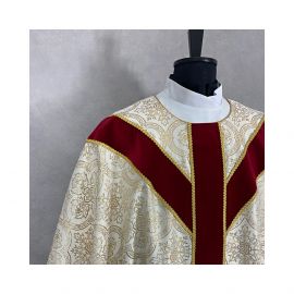 Ornat wielkanocny haftowany - aplikacja Baranka Bożego