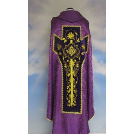 Ornat haftowany Jezus na krzyżu- rozeta fiolet (T6)
