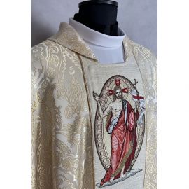 Ornat gotycki, haftowany Jezus zmartwychwstały (13K)