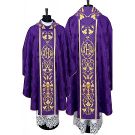 Ornat gotycki fioletowy, haftowany IHS (115K)