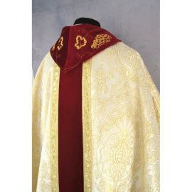 Ornat gotycki złoty, haftowany, pas aksamit (176K)