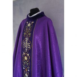 Ornat gotycki fioletowy, haftowany pas aksamit (210K)