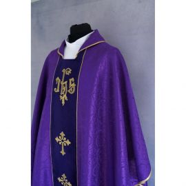 Ornat gotycki fioletowy, tkanina żakardowa, aksamitny pas haftowany (215K)