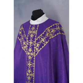 Ornat semi gotycki + stuła, kolor fioletowy, pasy tkane (40K)