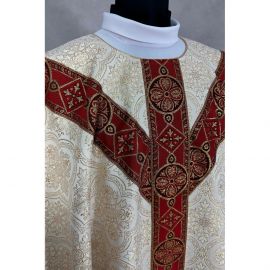 Ornat semi gotycki, tkanina brokat, pasy tkane (92K)