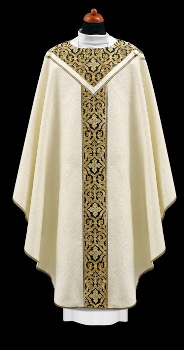 Ornat liturgiczny z czarno złotym brokatem bez kołnierza