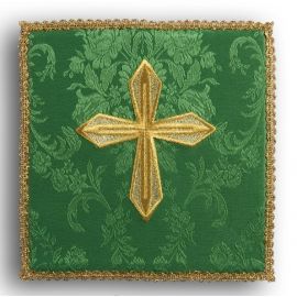 Palka haftowana zielona - złoty krzyż