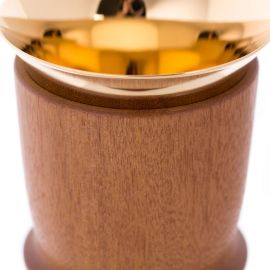 Kielich drewniany 21,5 cm — detal czaszy