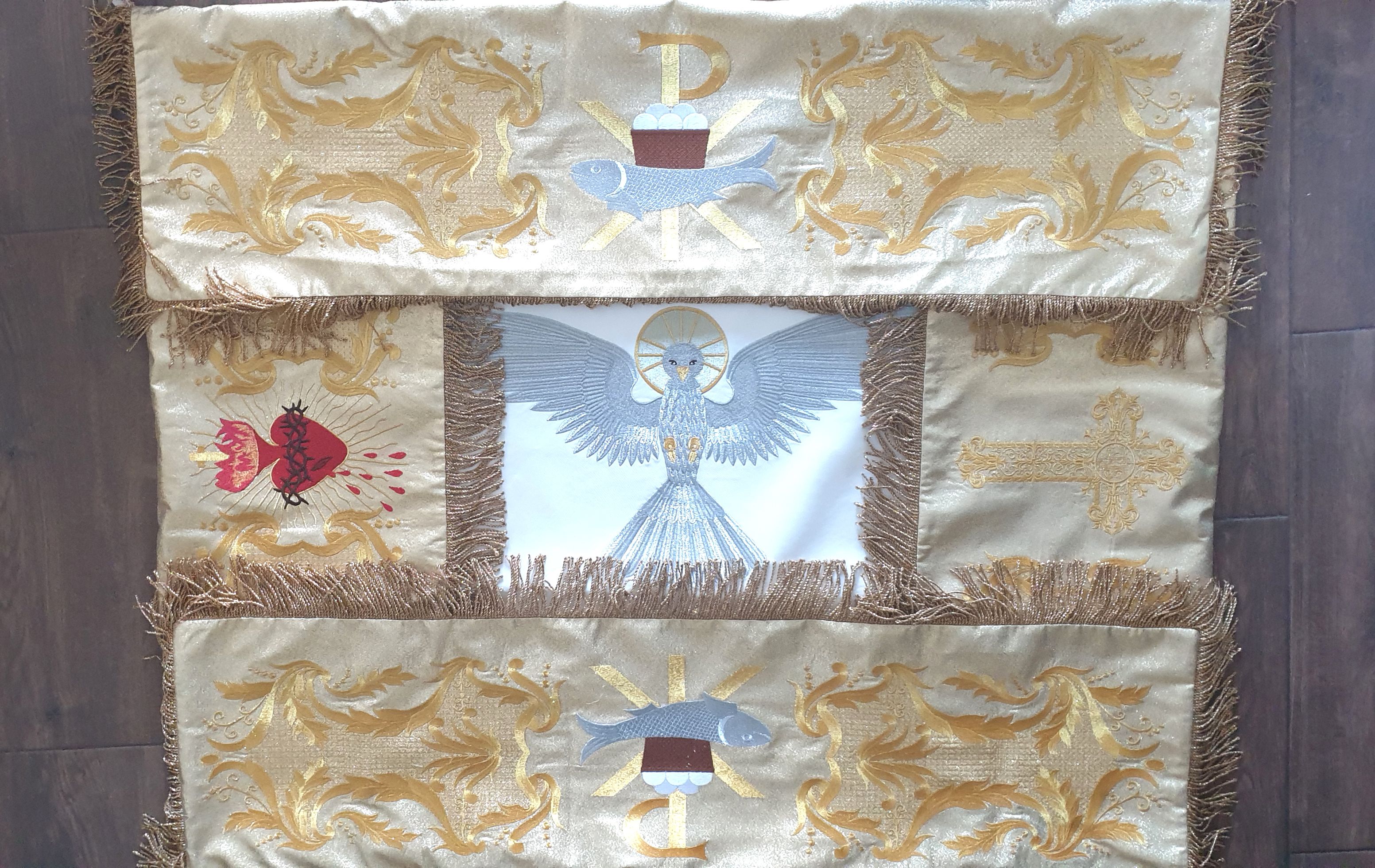 Baldachim  haftowany na 4 drzewce (T) - zdjęcie 7 - Baldachim  haftowany na 4 drzewce (T)
