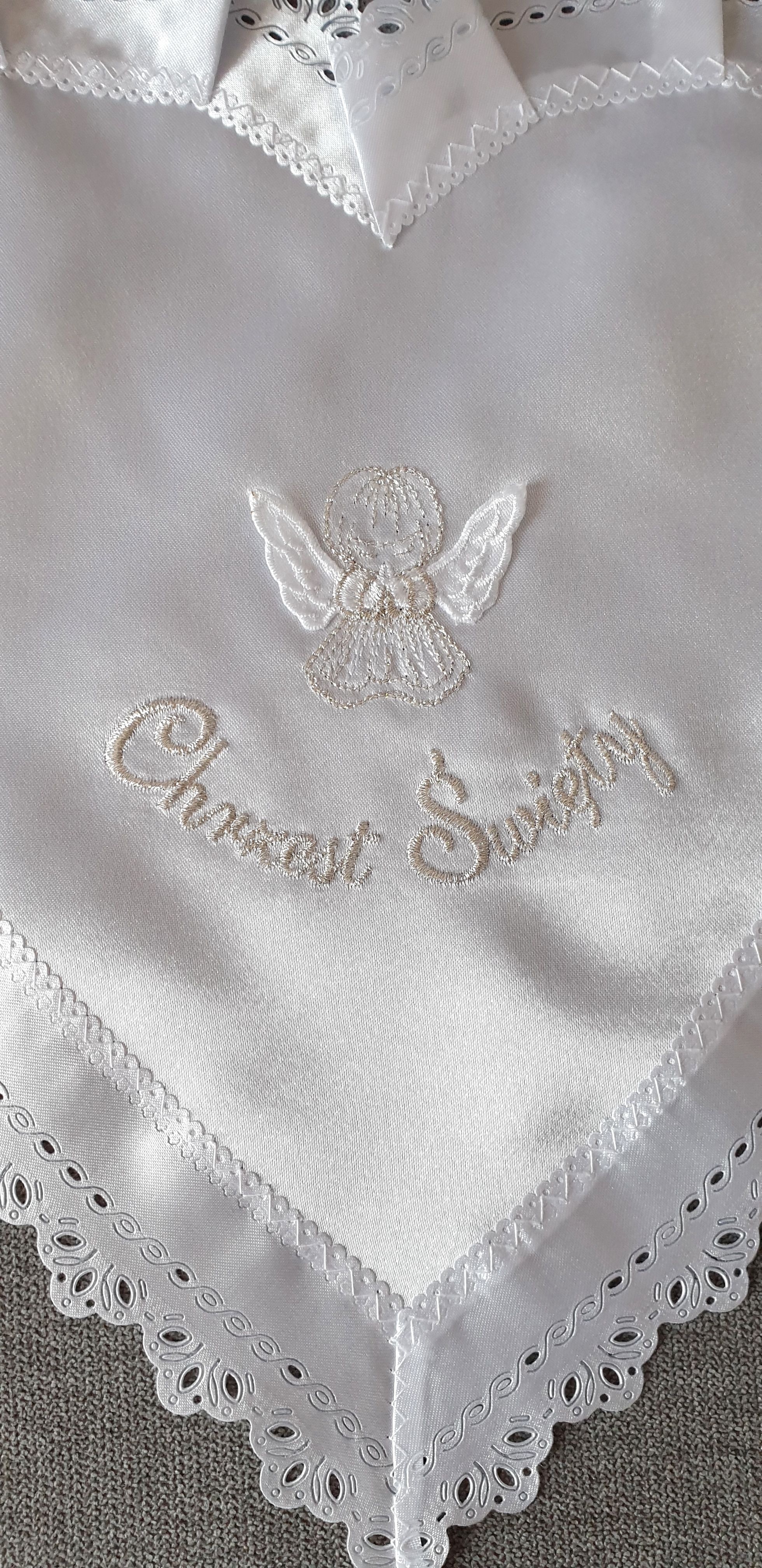 Szatka do chrztu haftowana (1) - zdjęcie 2 - Szatka do chrztu haftowana (1)