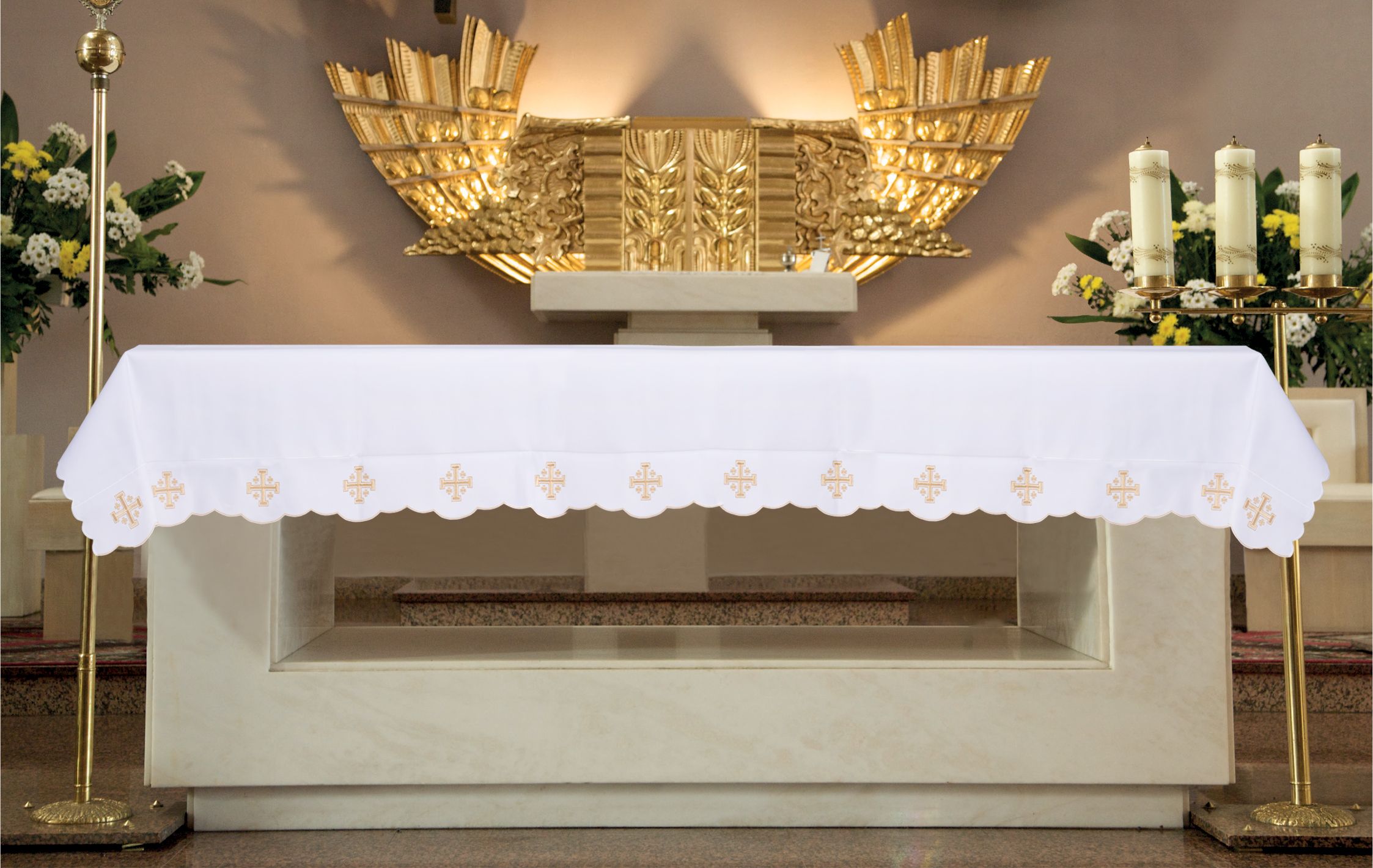 Obrus haftowany wzór krzyż jerozolimski (159)