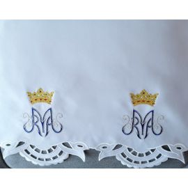 Obrus ołtarzowy haftowany - wzór maryjny srebrna nić (172) - OBRUSY OŁTARZOWE - Nowość