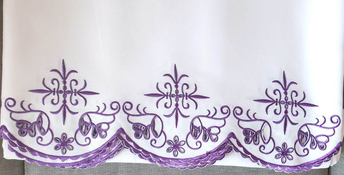 Obrus ołtarzowy haftowany - fioletowy krzyż (54) - zdjęcie 2 - Obrus ołtarzowy haftowany - fioletowy krzyż (54)