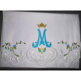 Obrus Maryjny haftowany (84) - OBRUSY OŁTARZOWE - Nowość