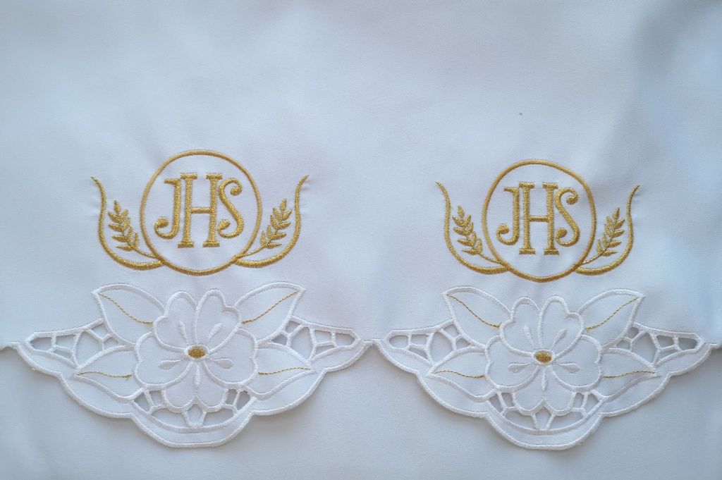 Obrus ołtarzowy haftowany - wzór eucharystyczny (175)