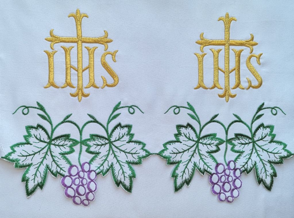 Obrus ołtarzowy haftowany - wzór eucharystyczny (189)