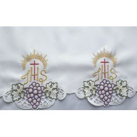 Obrus ołtarzowy haftowany - wzór eucharystyczny (148) - OBRUSY OŁTARZOWE - Nowość