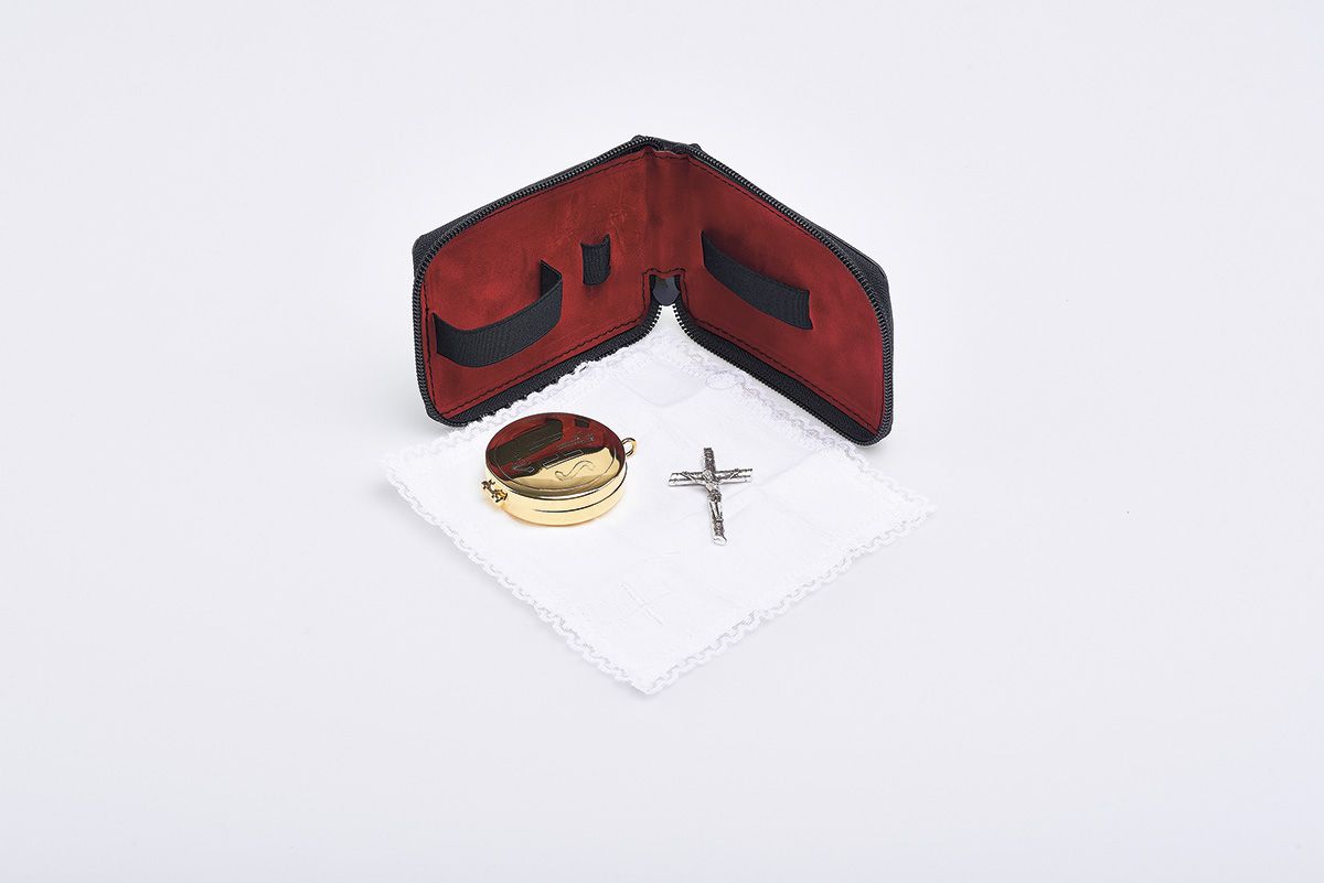 Bursa z wyposażeniem liturgicznym (10) - zdjęcie 2 - Bursa z wyposażeniem liturgicznym (10)