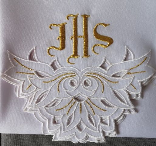 Obrus ołtarzowy haftowany - wzór eucharystyczny (151) - zdjęcie 2 - Obrus ołtarzowy haftowany - wzór eucharystyczny (151)