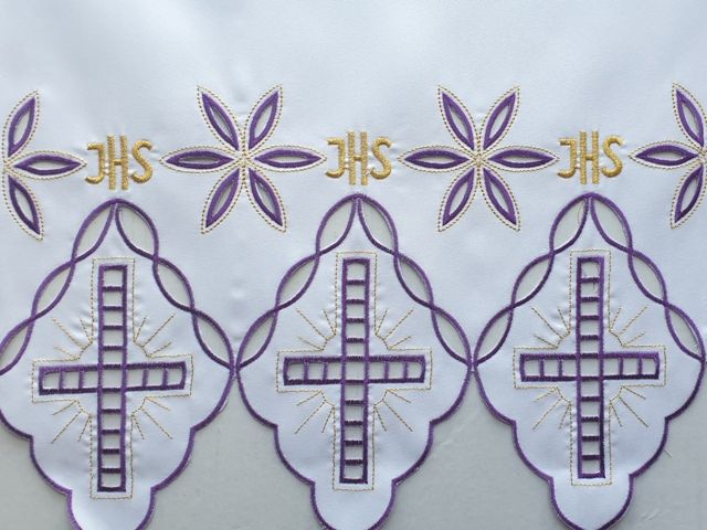 Obrus ołtarzowy haftowany - wzór eucharystyczny (202)