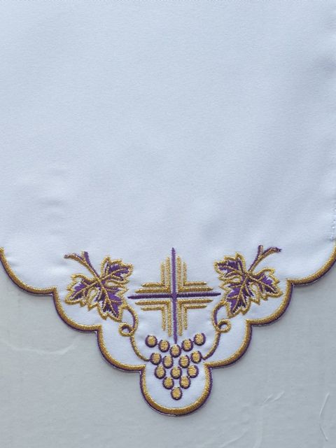 Obrus ołtarzowy haftowany - wzór eucharystyczny (204) - zdjęcie 2 - Obrus ołtarzowy haftowany - wzór eucharystyczny (204)