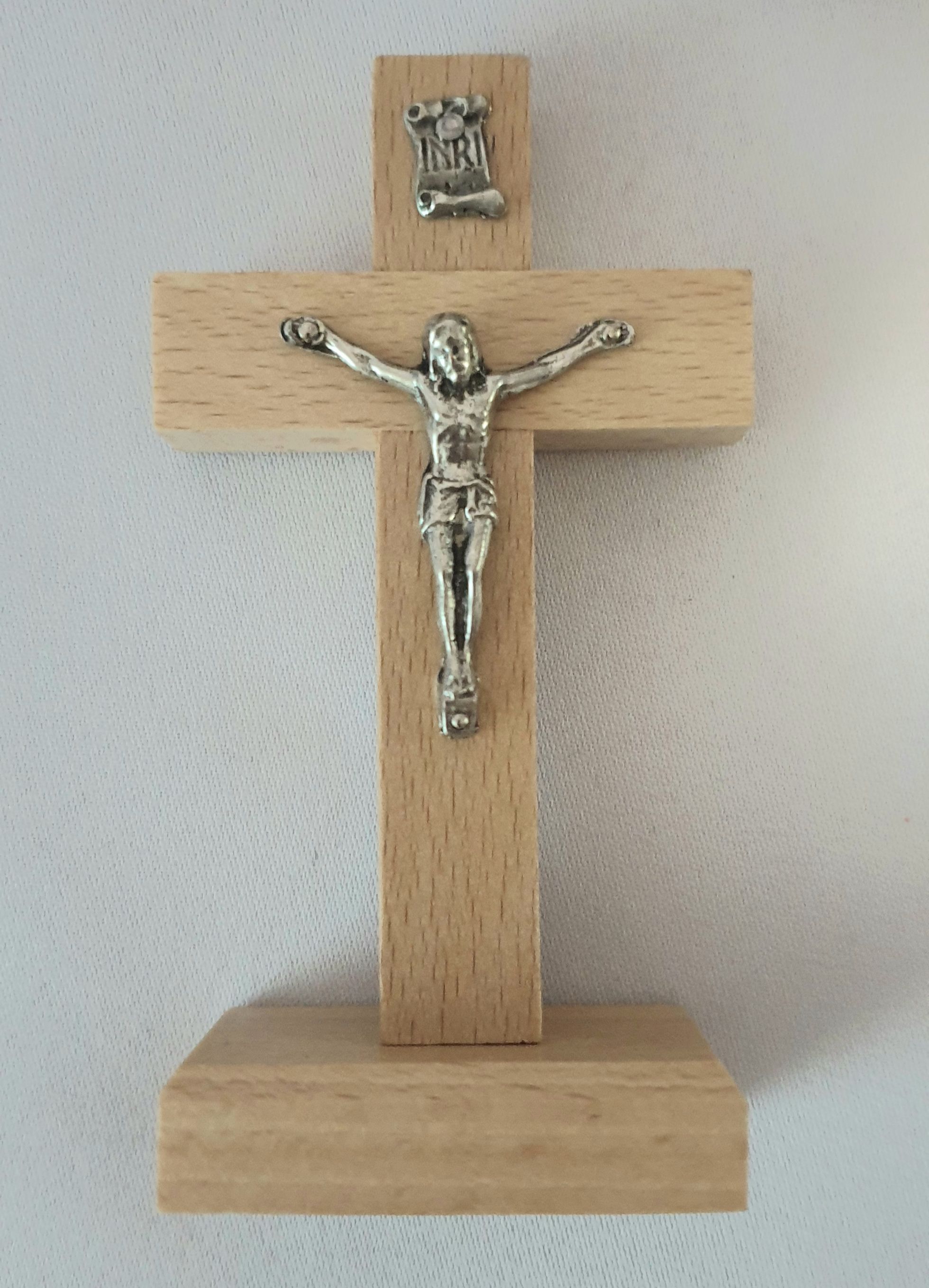 Krzyżyk drewniany stojący jasny brąz 10x5 cm