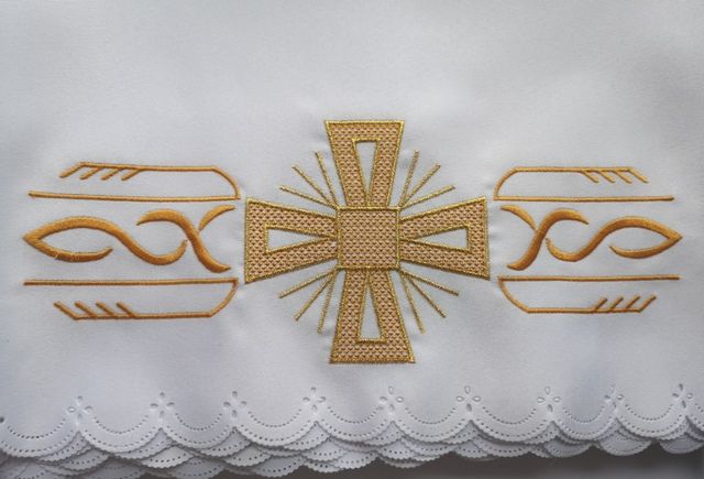 Obrus ołtarzowy (17) - zdjęcie 3 - Obrus ołtarzowy (17)