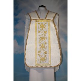 Chasuble with computer-embroidered belt (23)
