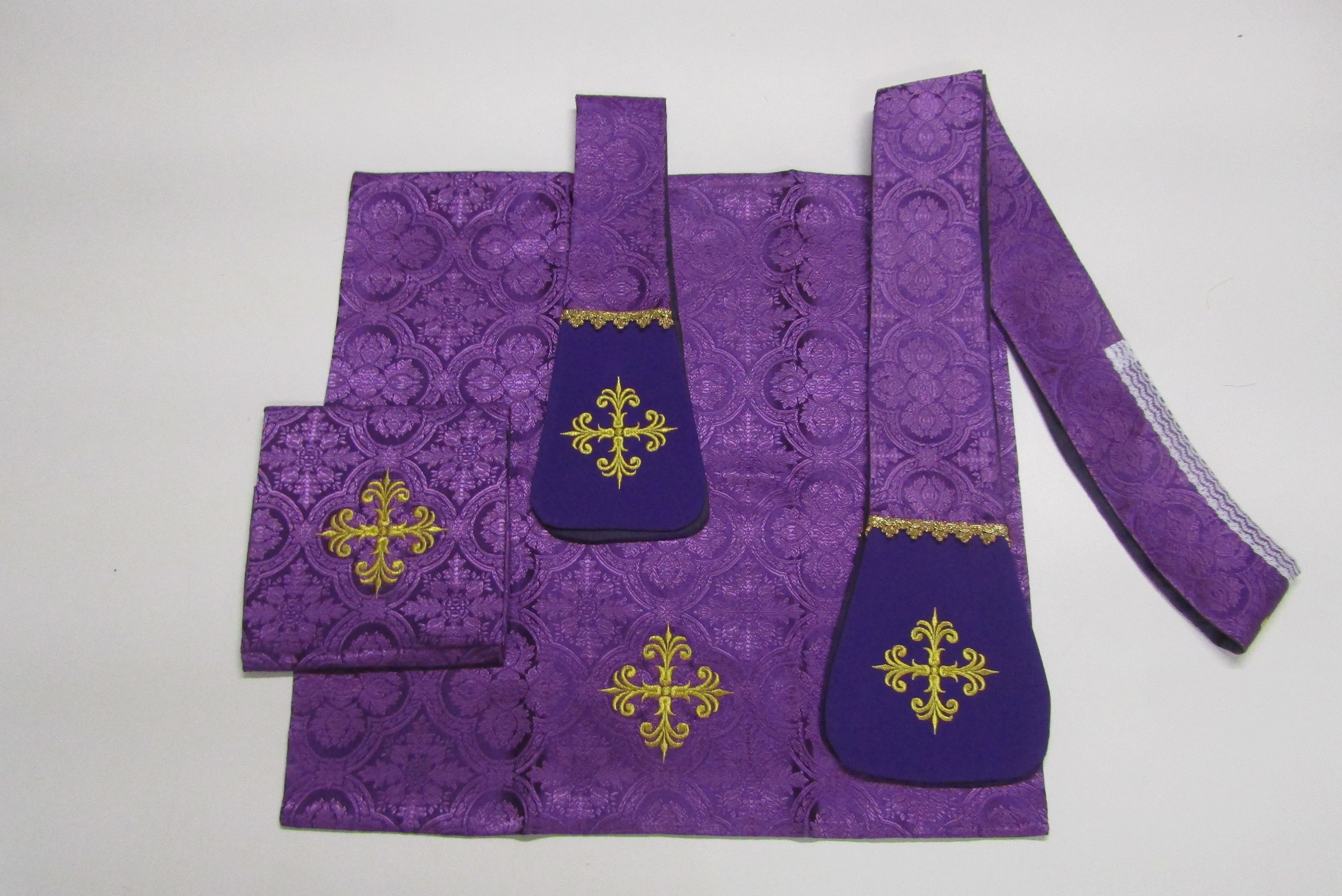 Ornat rzymski haftowany Symbol Franciszkański - zdjęcie 3 - Ornat rzymski haftowany Symbol Franciszkański