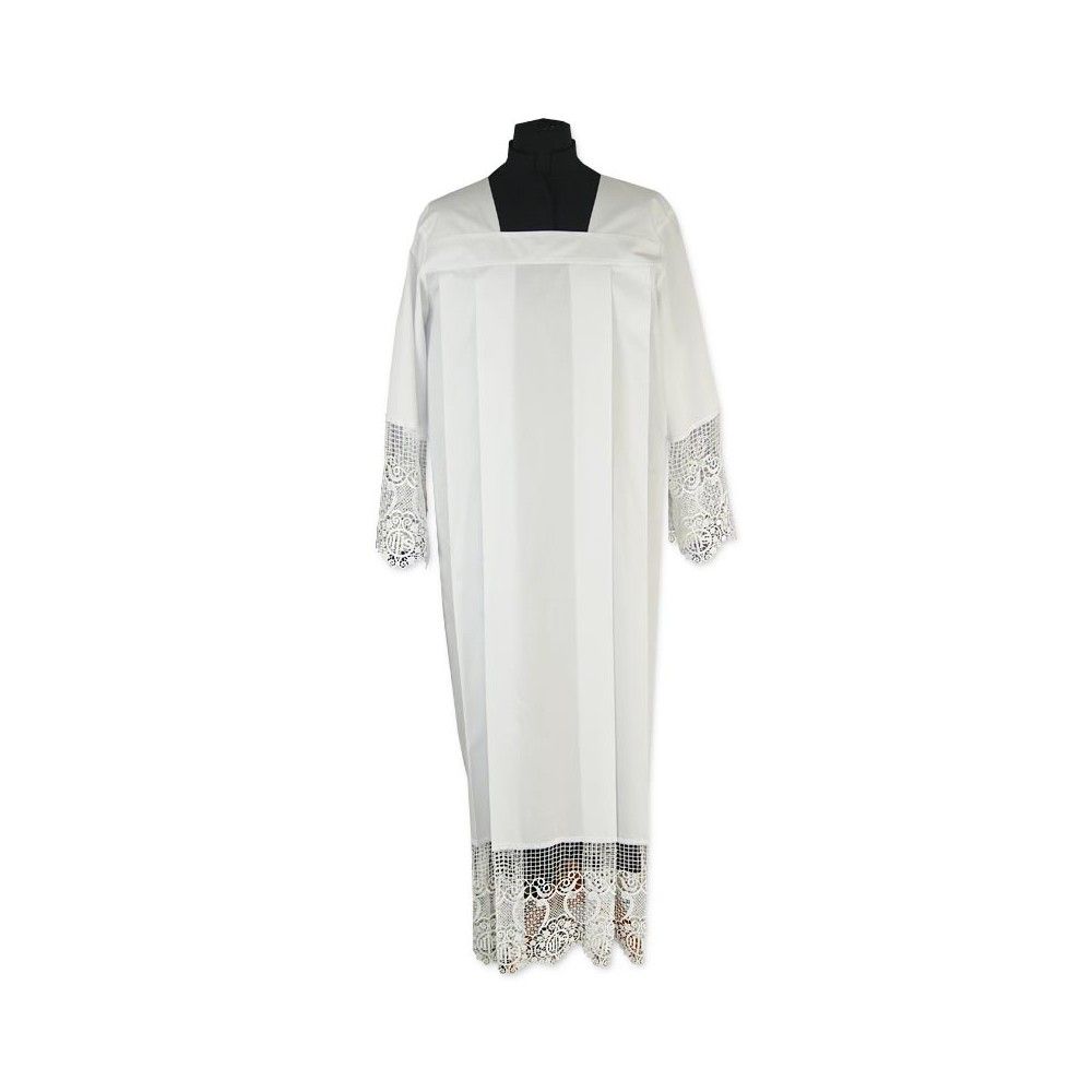 Alba kapłańska tradycyjna z zakładkami + gipiura (12) - KOMŻE I ALBY  KAPŁAŃSKIE