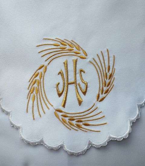 Obrus ołtarzowy haftowany - wzór eucharystyczny (138) - zdjęcie 2 - Obrus ołtarzowy haftowany - wzór eucharystyczny (138)
