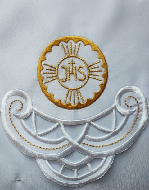 Obrus ołtarzowy haftowany - wzór eucharystyczny (134) - zdjęcie 2 - Obrus ołtarzowy haftowany - wzór eucharystyczny (134)