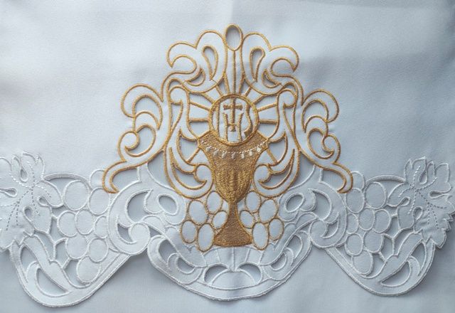 Obrus ołtarzowy haftowany - wzór eucharystyczny (218)