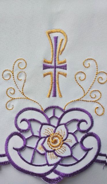 Obrus ołtarzowy haftowany - wzór eucharystyczny (221) - zdjęcie 2 - Obrus ołtarzowy haftowany - wzór eucharystyczny (221)