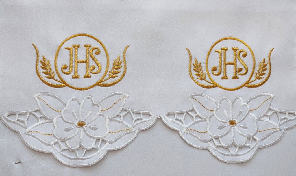 Obrus ołtarzowy haftowany - wzór eucharystyczny (95)