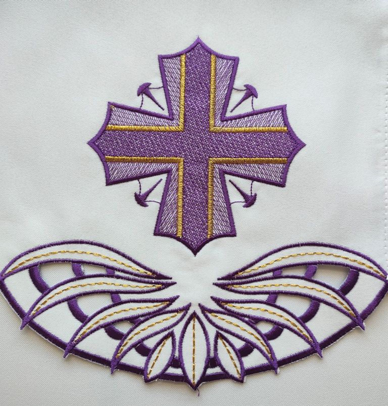 Obrus ołtarzowy haftowany - wzór eucharystyczny (76F) - zdjęcie 3 - Obrus ołtarzowy haftowany - wzór eucharystyczny (76F)