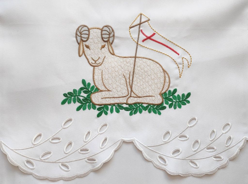 Obrus ołtarzowy haftowany - wzór Wielkanocny (224)