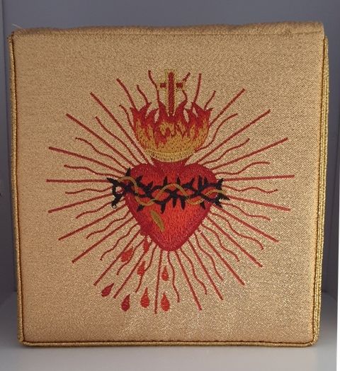 Bursa do chorych haftowana - Serce Pana Jezusa (34) - zdjęcie 2 - Bursa do chorych haftowana (34)