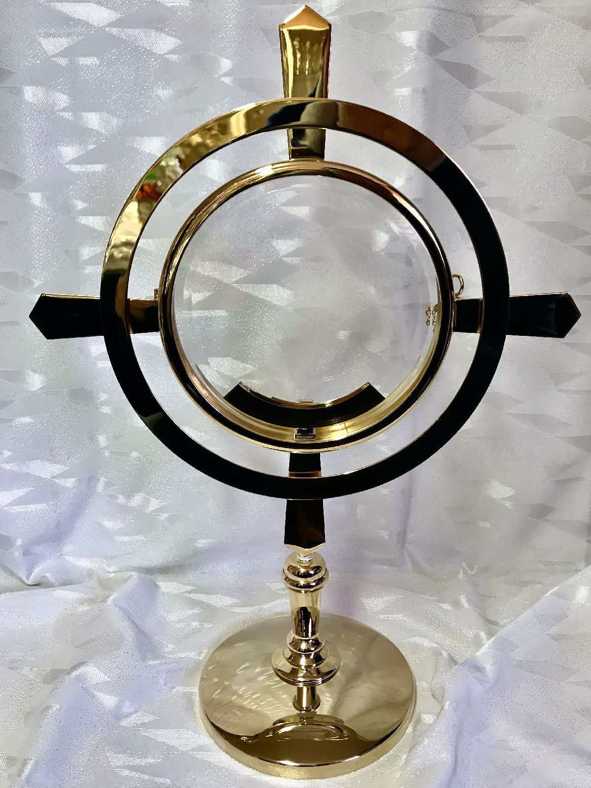 Monstrancja mosiężna luna 16 cm, pozłacana - 40 cm (D15)