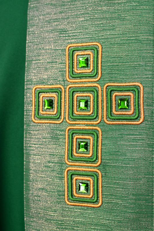 Ornat haftowany zielony - ozdobne kamienie (11) - zdjęcie 2 - Ornat haftowany zielony - ozdobne kamienie (11)