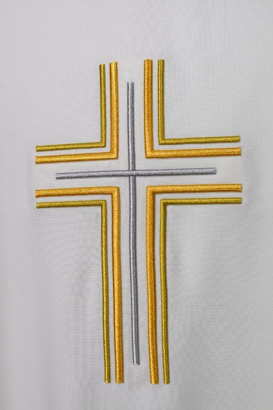 Ornat haftowany ecru - krzyż (15) - zdjęcie 2 - Ornat haftowany ecru - krzyż (15)