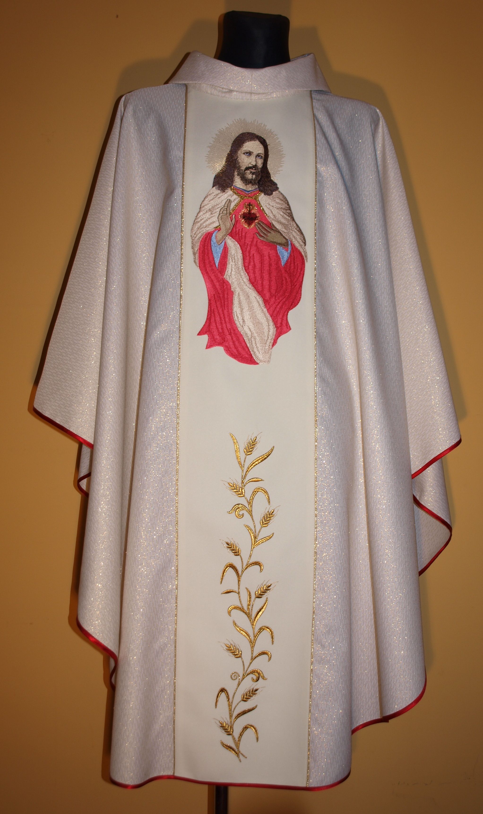 Ornat haftowany Najświętsze Serce Pana Jezusa