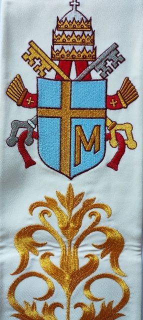 Bogato haftowana stuła Jan Paweł II - zdjęcie 2 - Bogato haftowana stuła Jan Paweł II